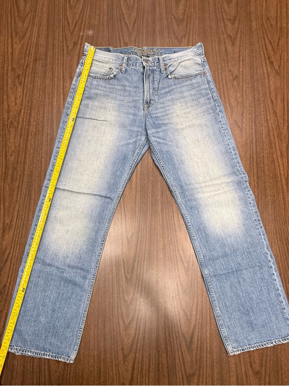 American Eagle Outfitters Men’s Light Wash Relaxed Jeans Size 34” x 34” - Picture 12 of 16